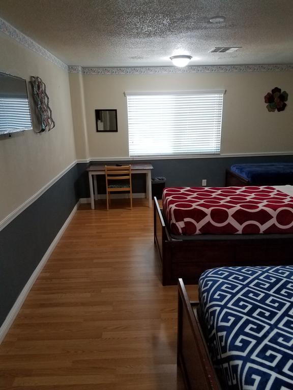 Travelers Bed & Breakfast Hostel Лас Вегас Екстериор снимка